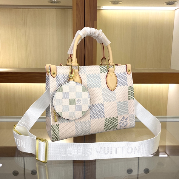 ルイヴィトンバッグ側面デザイン